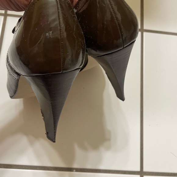 Beautiful brown Mary Jane shoes. - Picture 3 of 3